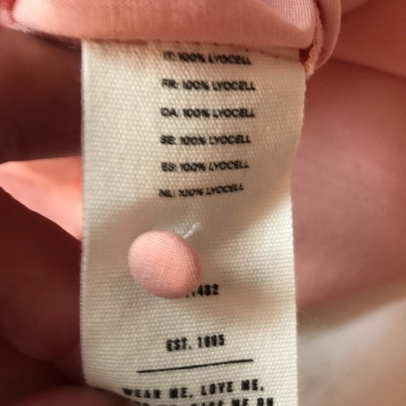 Thought pink bow design pull on lyocel top EUC - Picture 6 of 8